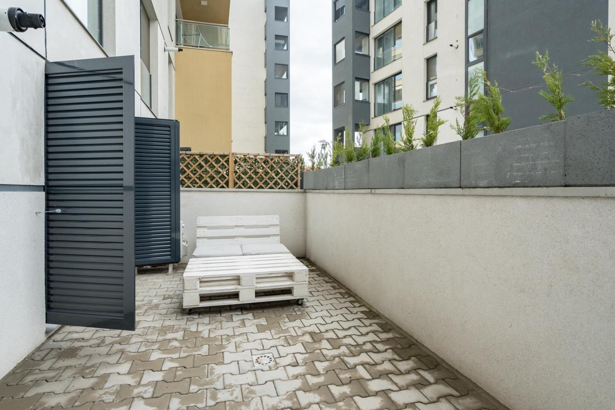 Papini'S Apartment -Apartment With Big Terrace Bucarest Esterno foto